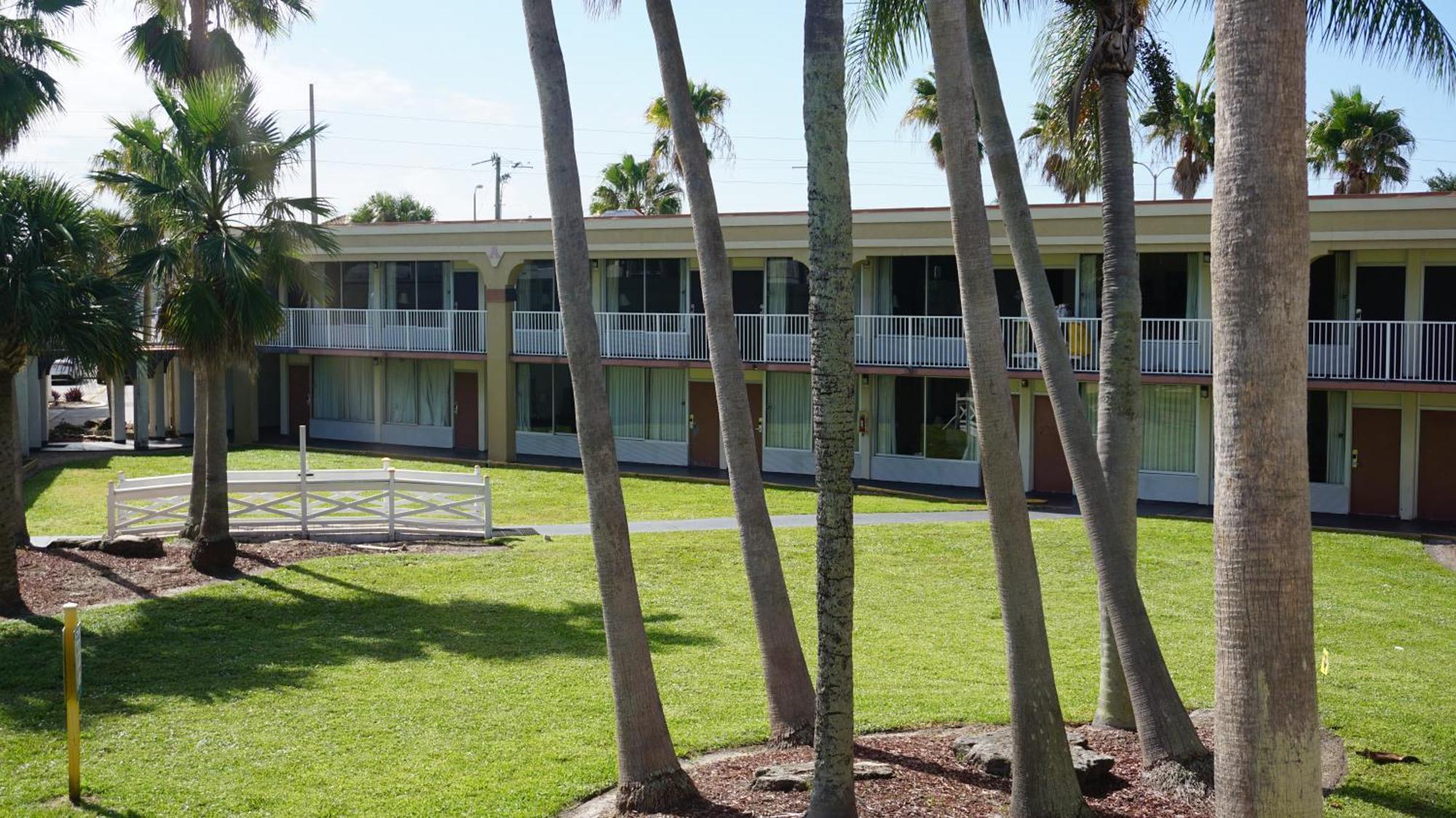 فيلا إكونو لودج منطقة ميناء كانافيرال Merritt Island المظهر الخارجي الصورة